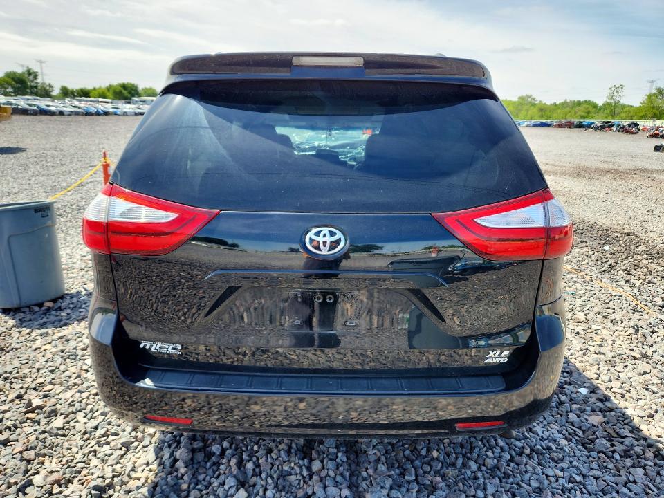54266496 :رقم المزاد ، 5TDDZ3DC2HS174058 vin ، 2017 Toyota Sienna مزاد بيع