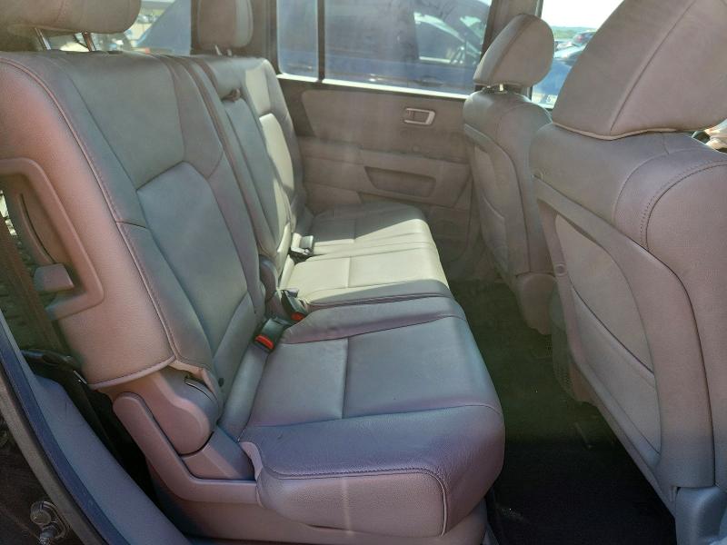 53322566 :رقم المزاد ، 5FNYF3H57CB015801 vin ، 2012 Honda Pilot مزاد بيع