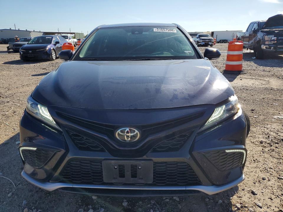 2022 Toyota Camry მანქანა იყიდება აუქციონზე, vin: 4T1K61AK9NU710944, აუქციონის ნომერი: 51657906