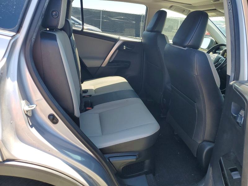 53365796 :رقم المزاد ، JTMDJREV8JD230726 vin ، 2018 Toyota Rav4 Hv مزاد بيع