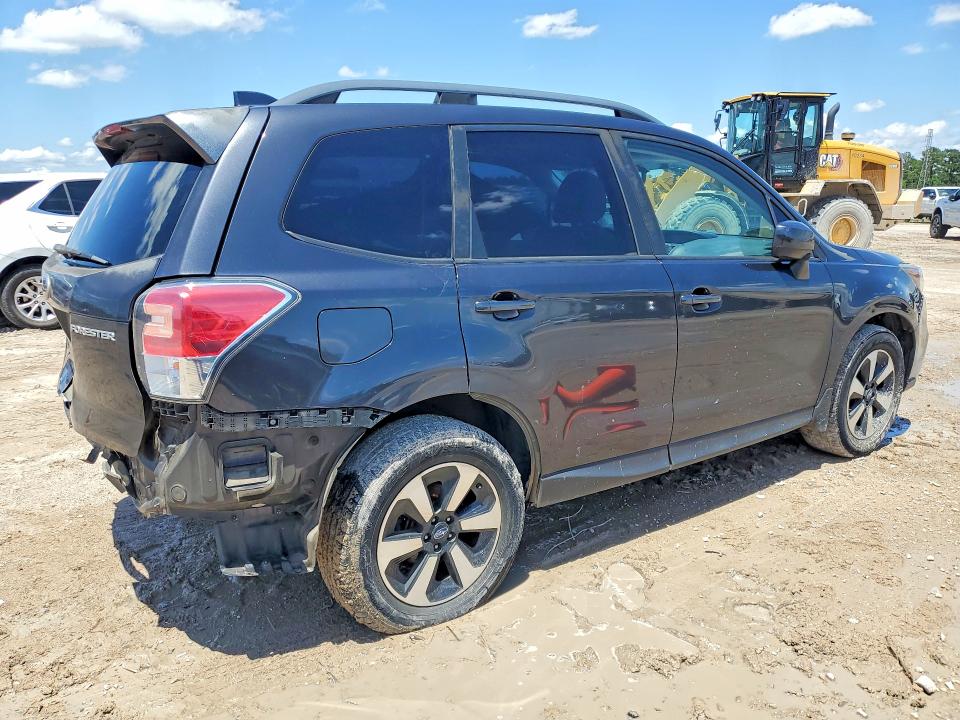 Продажа на аукционе авто 2018 Subaru Forester, vin: JF2SJAECXJH406886, номер лота: 54391566