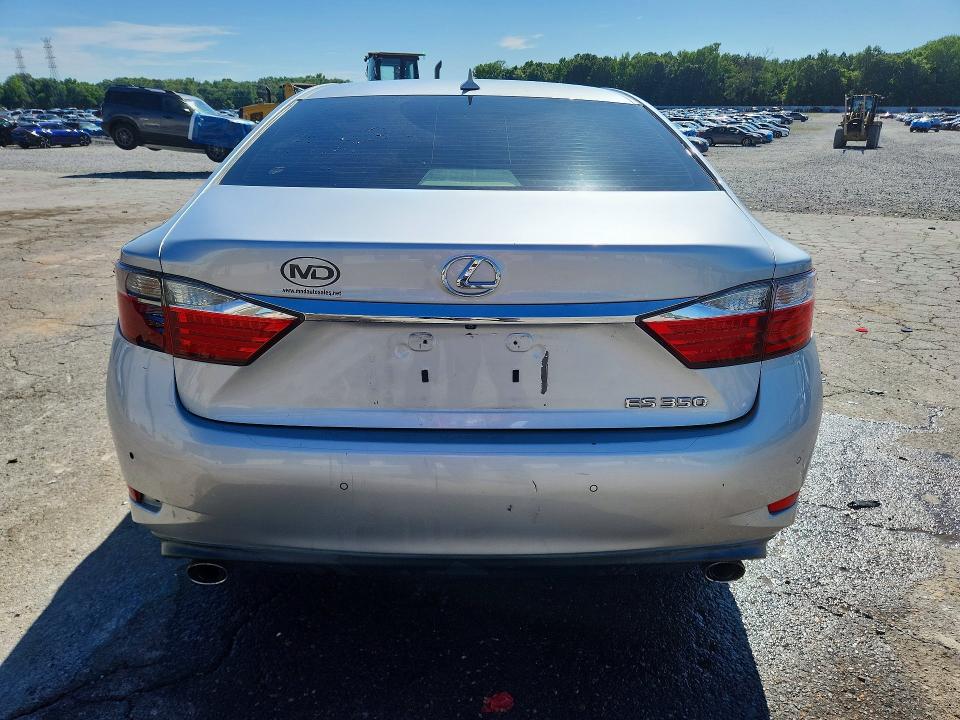 52671596 :رقم المزاد ، JTHBK1GGXD2068391 vin ، 2013 Lexus Es مزاد بيع