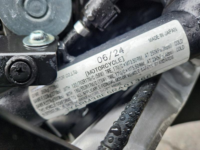 55220306 :رقم المزاد ، JYARM38E5RA013665 vin ، 2024 Yamaha Yzfr7 مزاد بيع