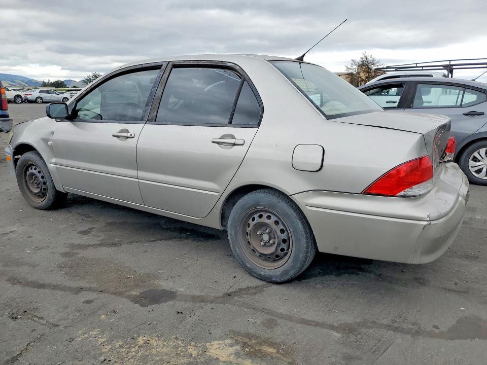 52426806 :رقم المزاد ، JA3AJ26E13U096801 vin ، 2003 Mitsubishi Lancer مزاد بيع