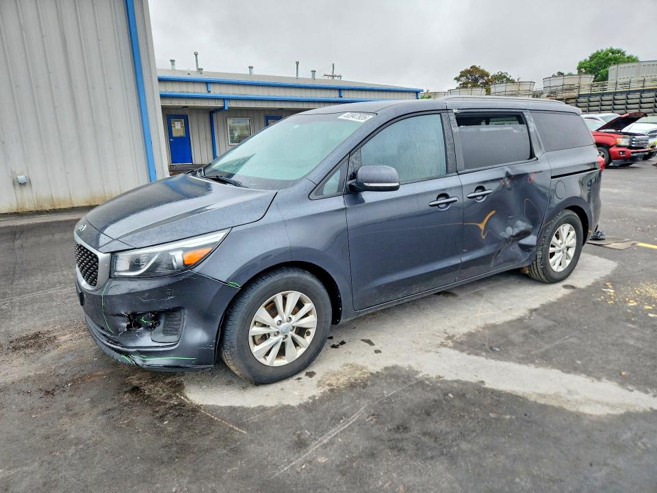 53947926 :رقم المزاد ، KNDMB5C13F6072572 vin ، 2015 Kia Sedona مزاد بيع