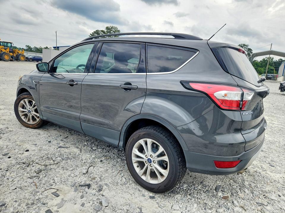 55598506 :رقم المزاد ، 1FMCU0GD4JUC20323 vin ، 2018 Ford Escape مزاد بيع