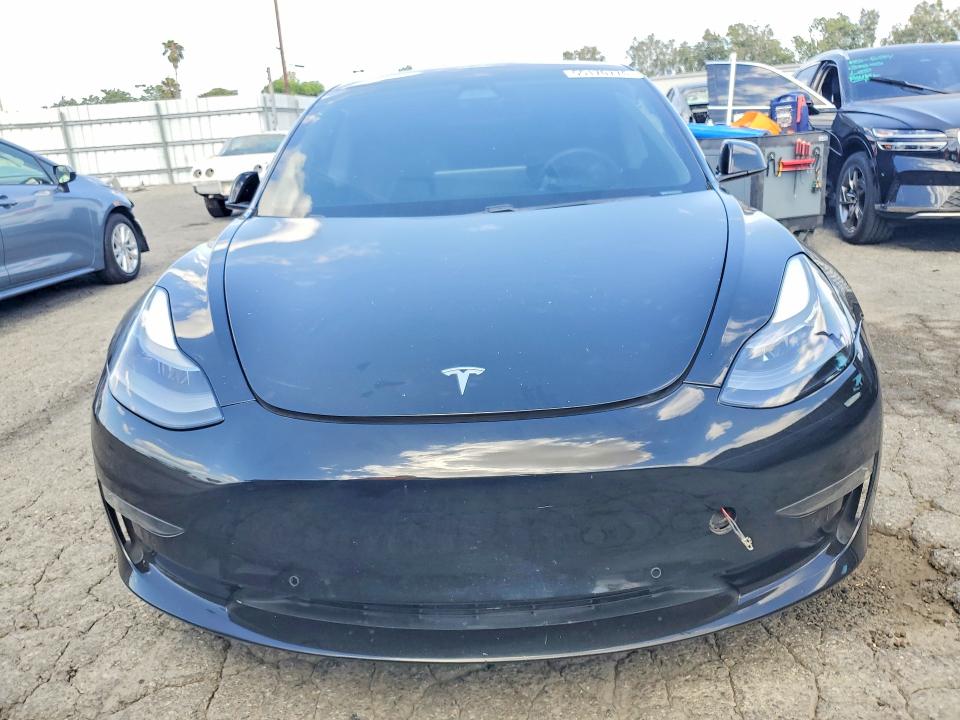 Продажа на аукционе авто 2021 Tesla Model 3, vin: 5YJ3E1EAXMF943011, номер лота: 55170776