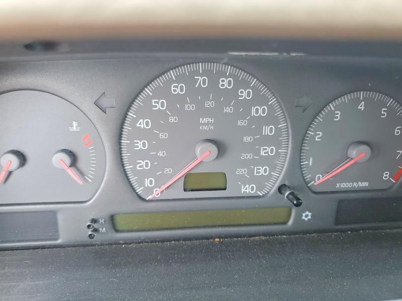 2000 Volvo S70 მანქანა იყიდება აუქციონზე, vin: YV1LS61J9Y2665197, აუქციონის ნომერი: 53891166