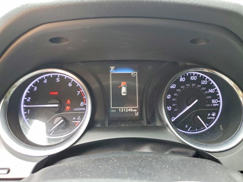54767216 :رقم المزاد ، 4T1B11HKXJU659095 vin ، 2018 Toyota Camry مزاد بيع
