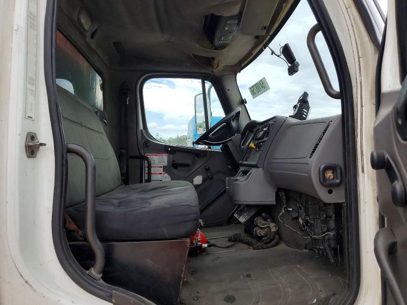 2010 Freightliner M2 მანქანა იყიდება აუქციონზე, vin: 1FVHCYBS0ADAT6179, აუქციონის ნომერი: 54108756