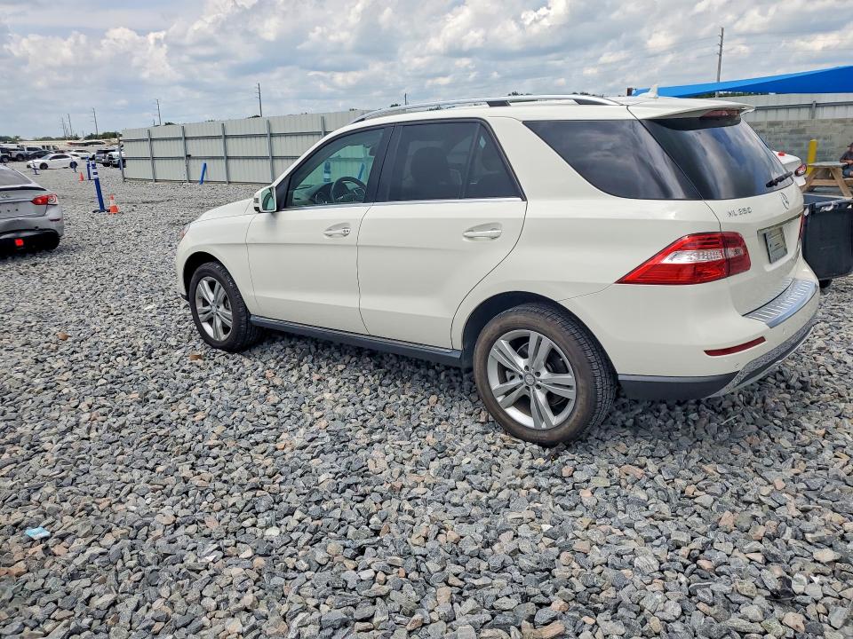 55550336 :رقم المزاد ، 4JGDA5JB4DA145212 vin ، 2013 Mercedes-benz Ml مزاد بيع