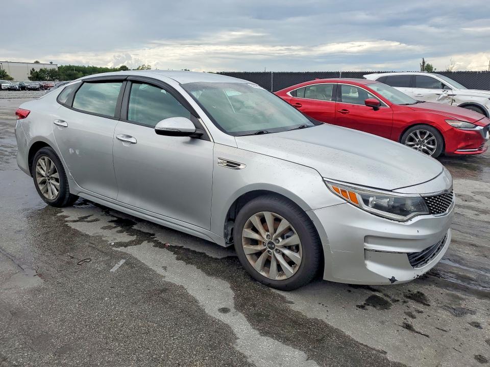 53574746 :رقم المزاد ، 5XXGT4L30HG153538 vin ، 2017 Kia Optima مزاد بيع