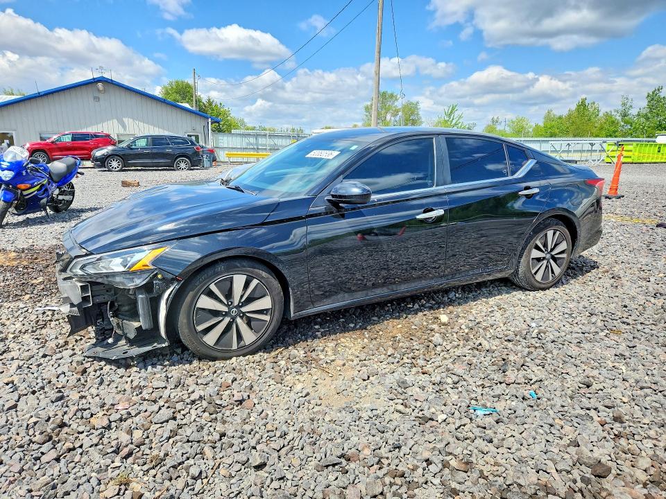 Продаж на аукціоні авто 2021 Nissan Altima, vin: 1N4BL4DV2MN379644, номер лоту: 52082536