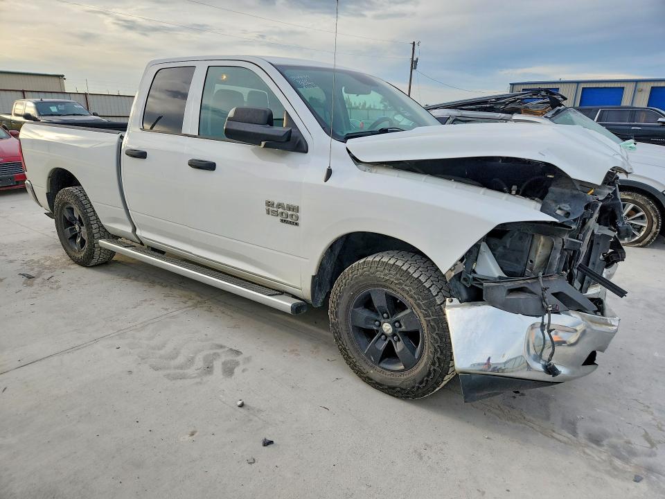 53631006 :رقم المزاد ، 1C6RR6FG3KS642084 vin ، 2019 Ram 1500 Classic مزاد بيع