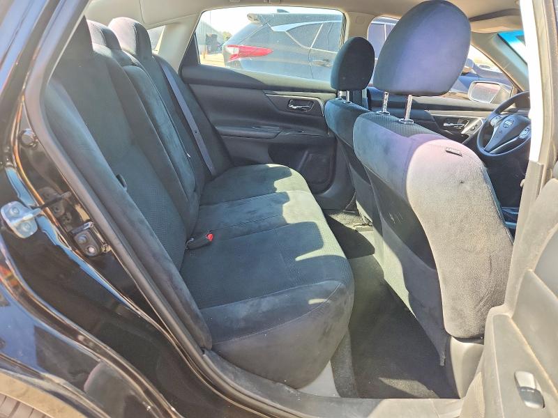 2015 Nissan Altima მანქანა იყიდება აუქციონზე, vin: 1N4AL3AP8FN894372, აუქციონის ნომერი: 54541466