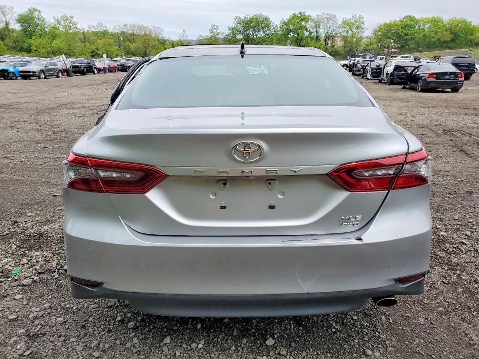 Aukcja sprzedaży 2022 Toyota Camry, vin: 4T1F11BK9NU064576, numer aukcji: 52933426