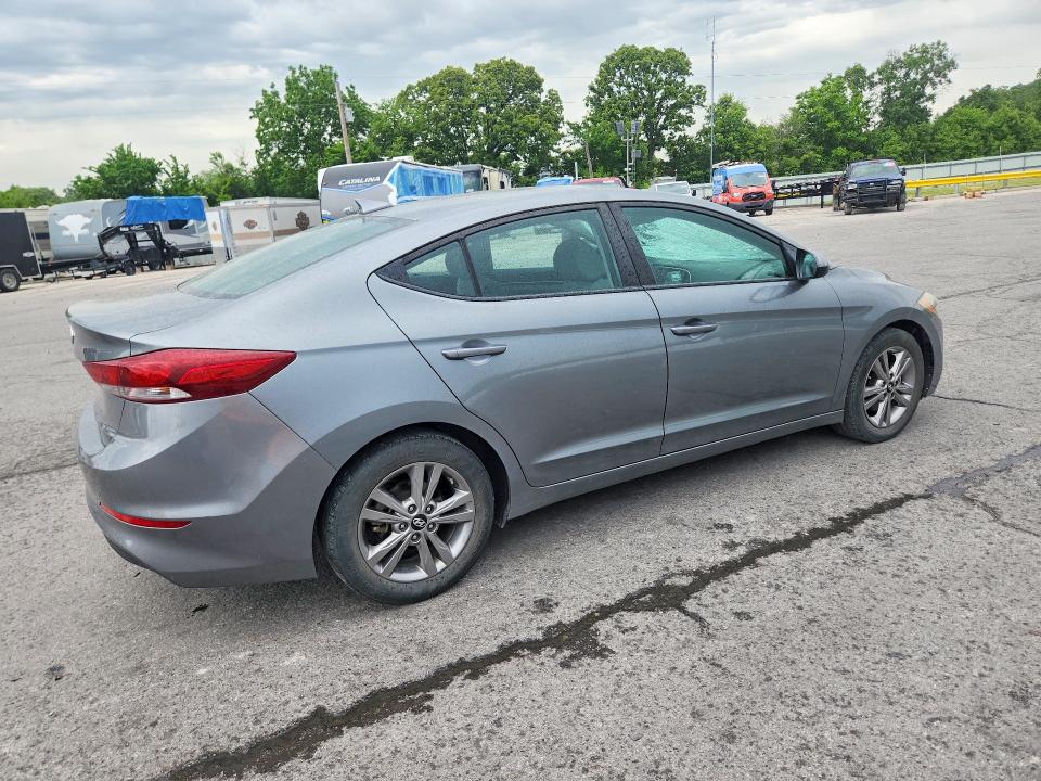 2018 Hyundai Elantra მანქანა იყიდება აუქციონზე, vin: KMHD84LF5JU585567, აუქციონის ნომერი: 53559896
