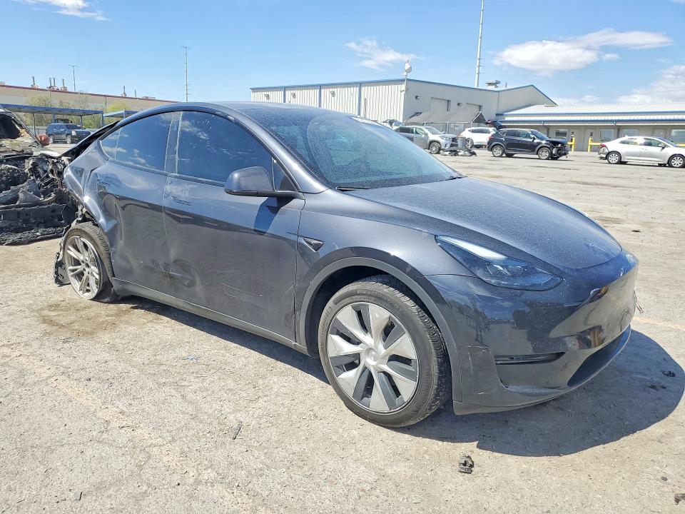 2024 Tesla Model Y მანქანა იყიდება აუქციონზე, vin: 7SAYGDEE2RF031469, აუქციონის ნომერი: 52169546