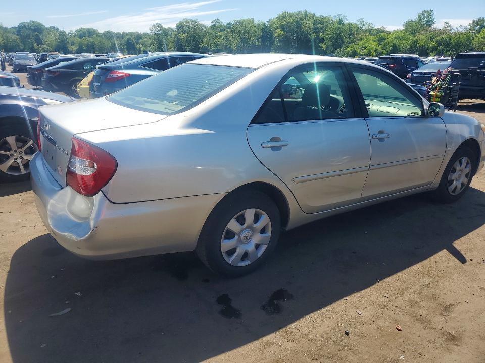 2002 Toyota Camry მანქანა იყიდება აუქციონზე, vin: 4T1BE32K52U631604, აუქციონის ნომერი: 54592176
