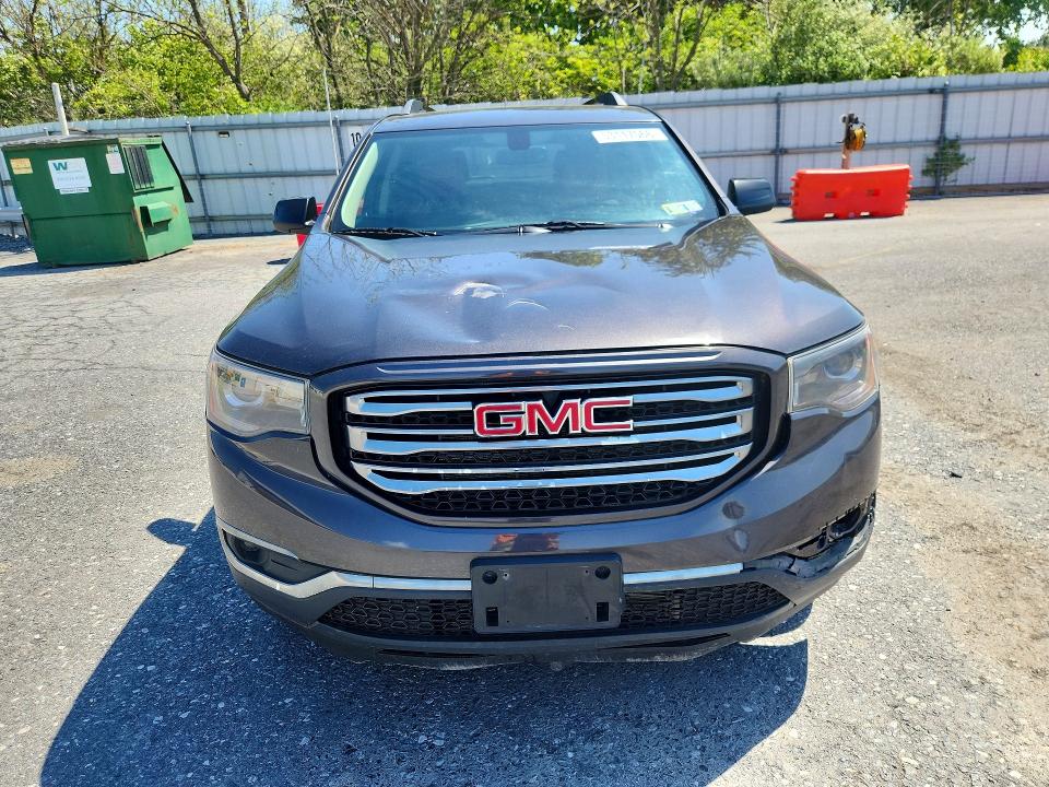 53117566 :رقم المزاد ، 1GKKNVLS7HZ135766 vin ، 2017 Gmc Acadia مزاد بيع