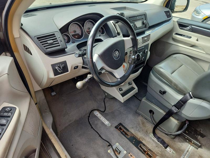 Продажа на аукционе авто 2010 Volkswagen Routan, vin: 2V4RW3D17AR306202, номер лота: 52422096