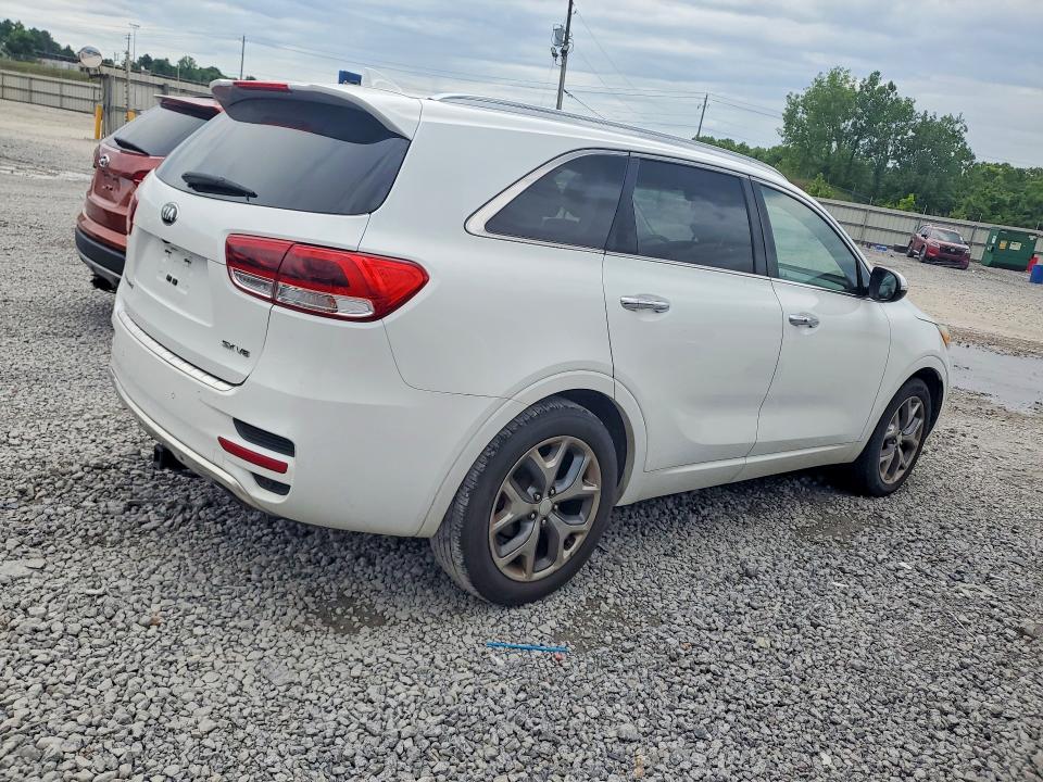 54557786 :رقم المزاد ، 5XYPK4A56HG253761 vin ، 2017 Kia Sorento مزاد بيع