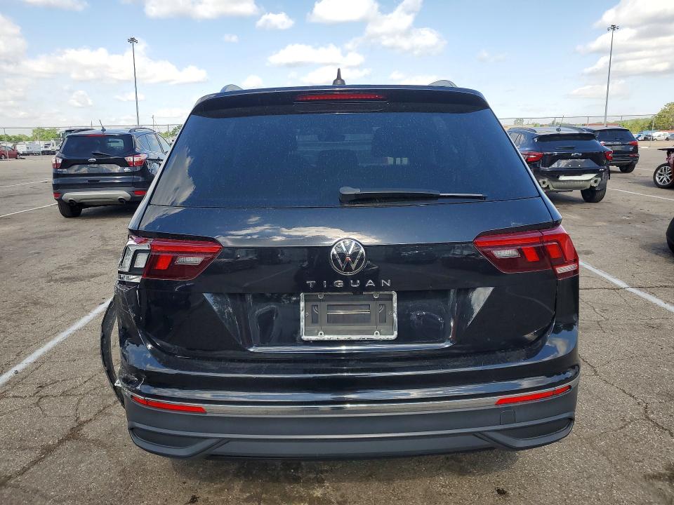 Продажа на аукционе авто 2022 Volkswagen Tiguan, vin: 3VV1B7AX7NM012526, номер лота: 52768886