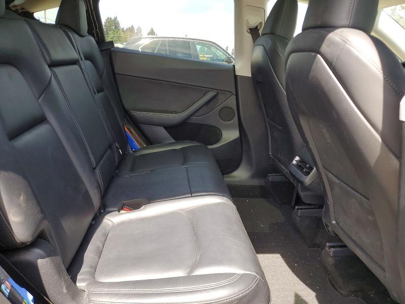 2024 Tesla Model Y მანქანა იყიდება აუქციონზე, vin: 7SAYGAEE3RF989115, აუქციონის ნომერი: 52071646