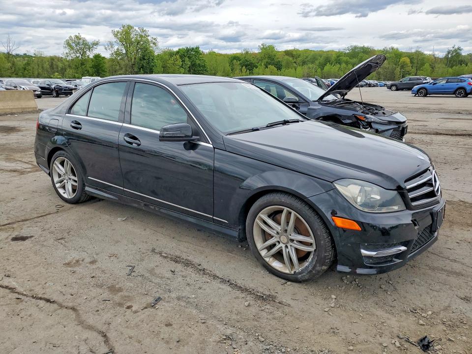 Продажа на аукционе авто 2014 Mercedes-benz C, vin: WDDGF8AB1EG253974, номер лота: 53251006