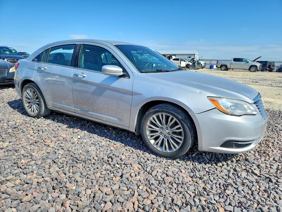 52463646 :رقم المزاد ، 1C3CCBAB9CN274115 vin ، 2012 Chrysler 200 مزاد بيع