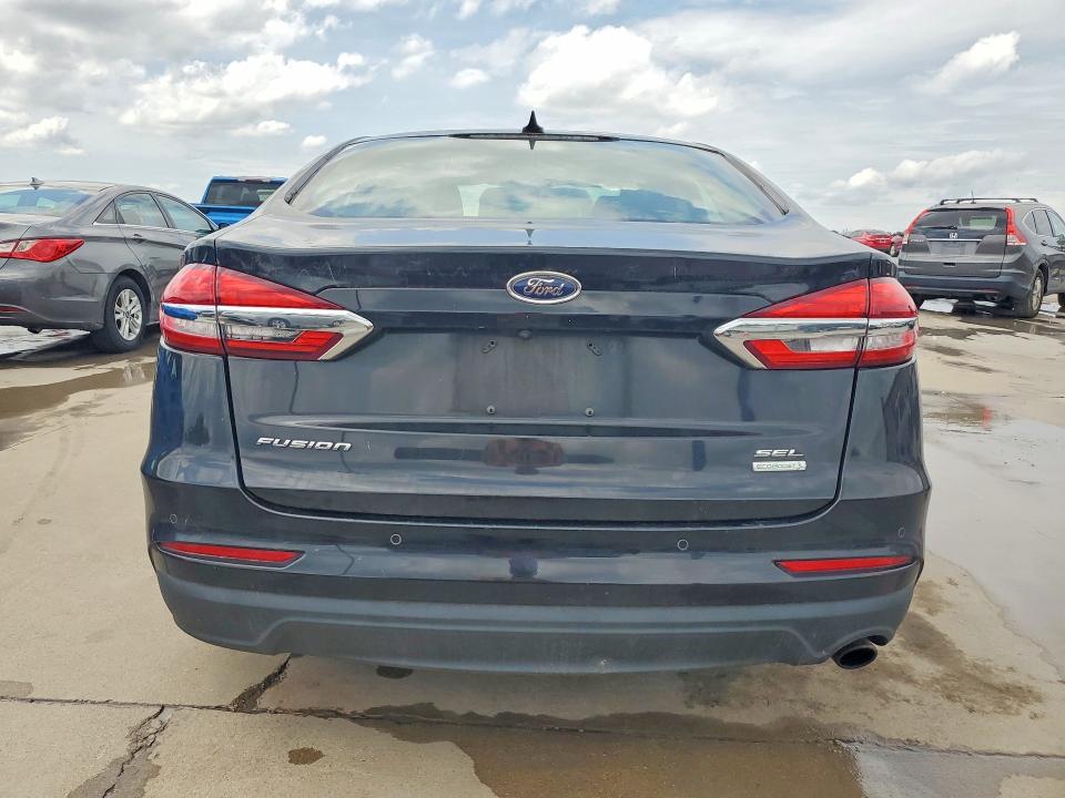 2020 Ford Fusion მანქანა იყიდება აუქციონზე, vin: 3FA6P0CD1LR130688, აუქციონის ნომერი: 54896966