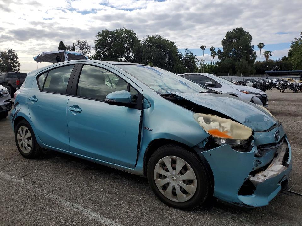 Продажа на аукционе авто 2012 Toyota Prius C, vin: JTDKDTB32C1029844, номер лота: 52251896