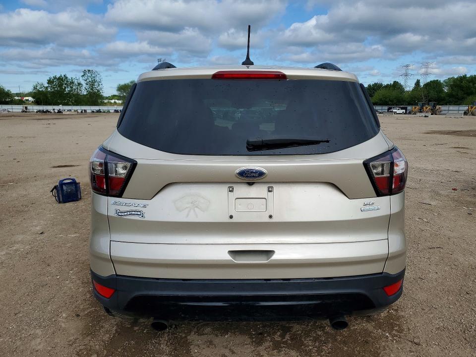 2018 Ford Escape მანქანა იყიდება აუქციონზე, vin: 1FMCU0GDXJUB21506, აუქციონის ნომერი: 54314766