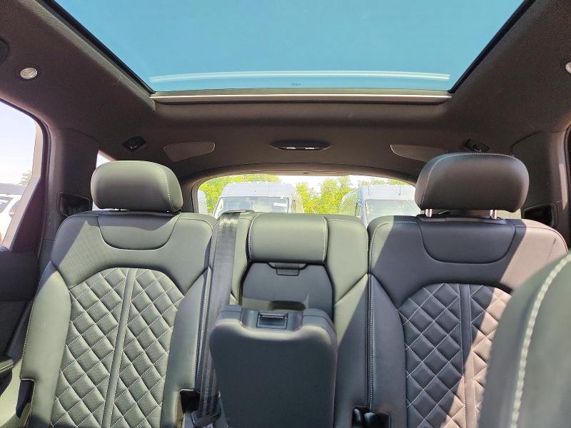 54133306 :رقم المزاد ، WA1VWBF79ND001047 vin ، 2022 Audi Sq7 مزاد بيع