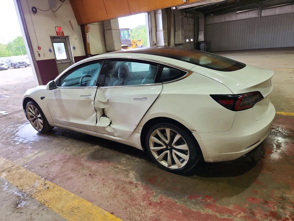 Продаж на аукціоні авто 2018 Tesla Model 3, vin: 5YJ3E1EA1JF126506, номер лоту: 54897176