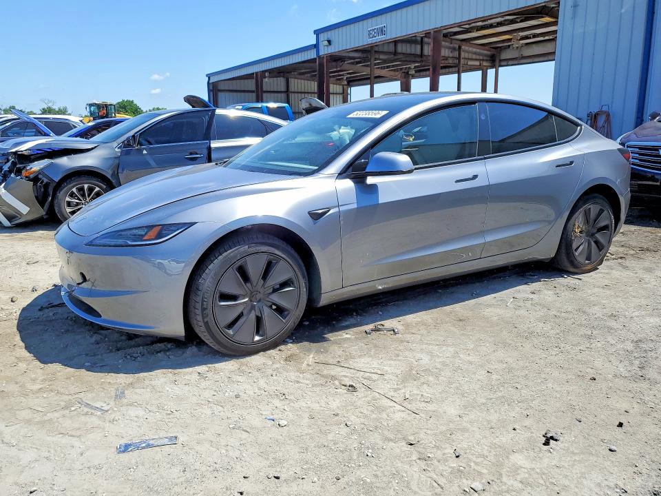52238596 :رقم المزاد ، 5YJ3E1EAXSF059700 vin ، 2025 Tesla Model 3 مزاد بيع