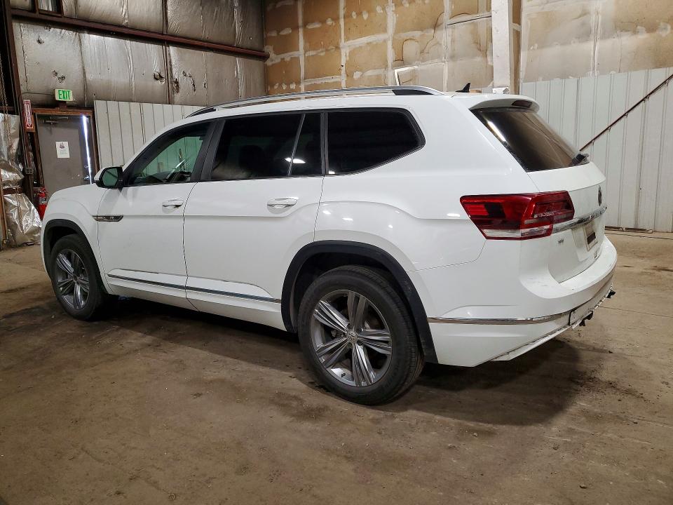 48867046 :رقم المزاد ، 1V2PR2CA1JC576957 vin ، 2018 Volkswagen Atlas مزاد بيع