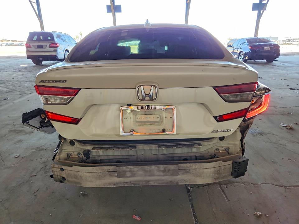 2018 Honda Accord მანქანა იყიდება აუქციონზე, vin: 1HGCV1F34JA265765, აუქციონის ნომერი: 54457586