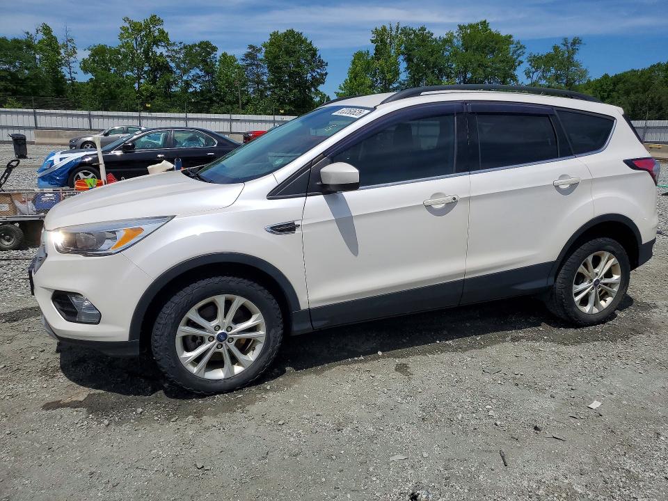 Auction sale of the 2018 Ford Escape, vin: 1FMCU9GD7JUB35674, lot number: 53350626