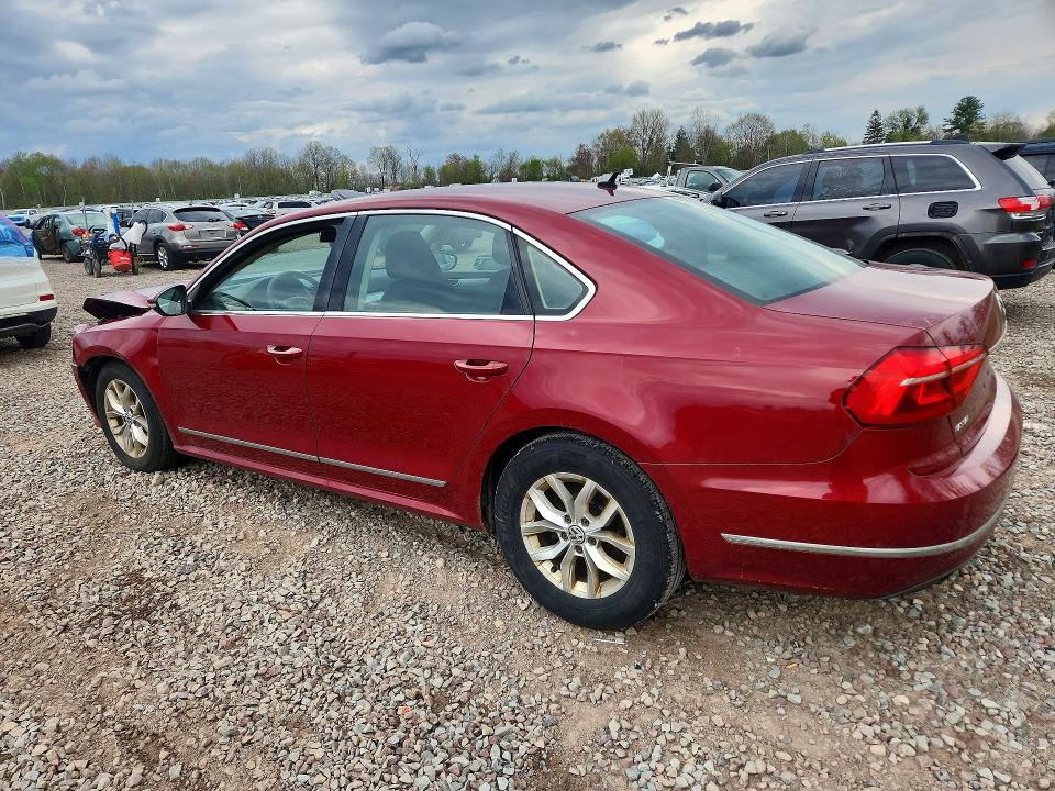 52478446 :رقم المزاد ، 1VWAT7A39GC035591 vin ، 2016 Volkswagen Passat مزاد بيع