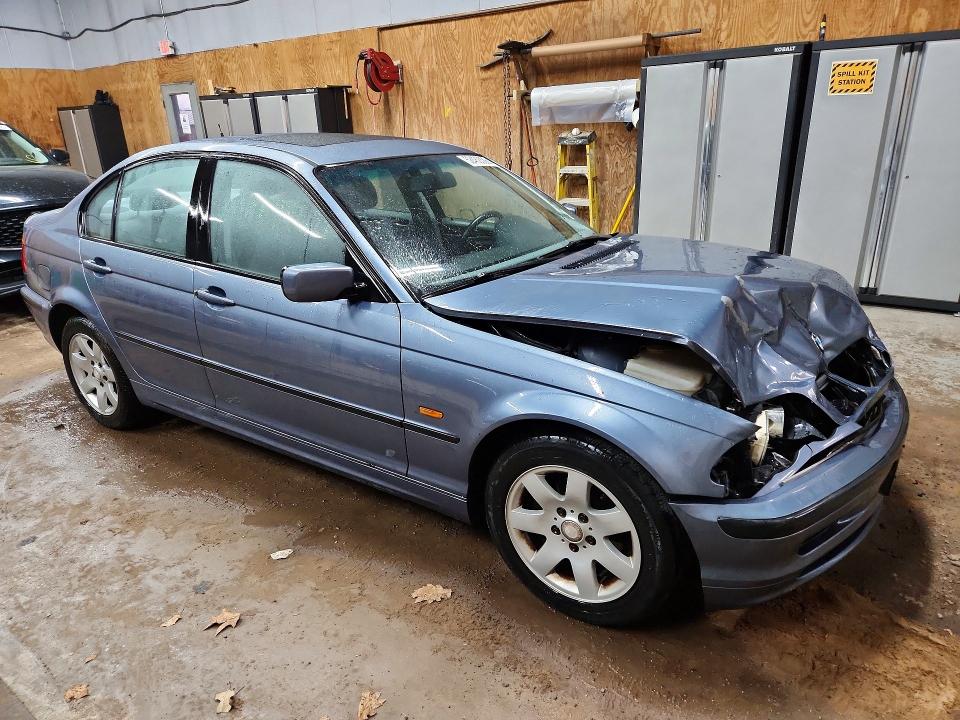 Продажа на аукционе авто 1999 Bmw 323, vin: WBAAM333XXKC62428, номер лота: 52482336