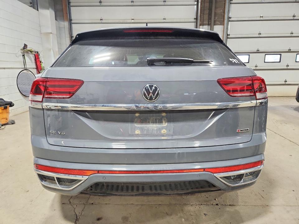 52492626 :رقم المزاد ، 1V2RE2CA8MC233037 vin ، 2021 Volkswagen Atlas Cross Sport مزاد بيع