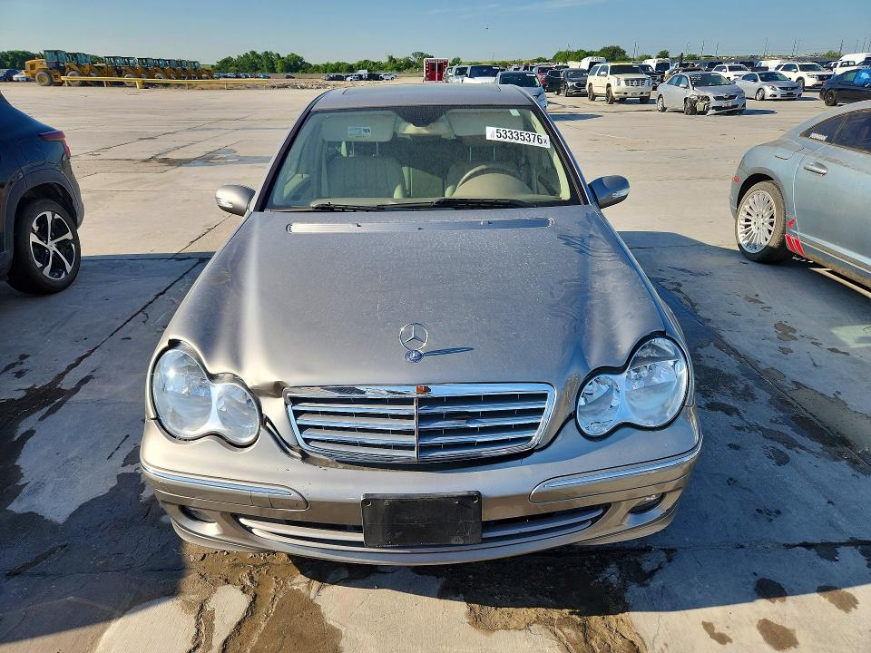 53335376 :رقم المزاد ، WDBRF54H77F875214 vin ، 2007 Mercedes-benz C مزاد بيع