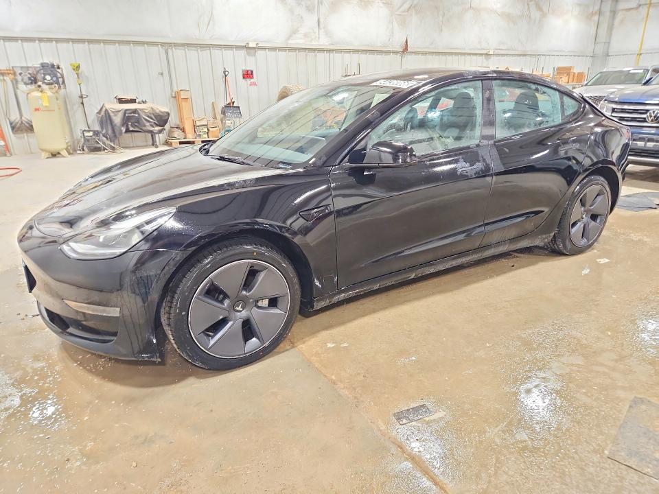 2022 Tesla Model 3 მანქანა იყიდება აუქციონზე, vin: 5YJ3E1EA7NF370540, აუქციონის ნომერი: 54436066