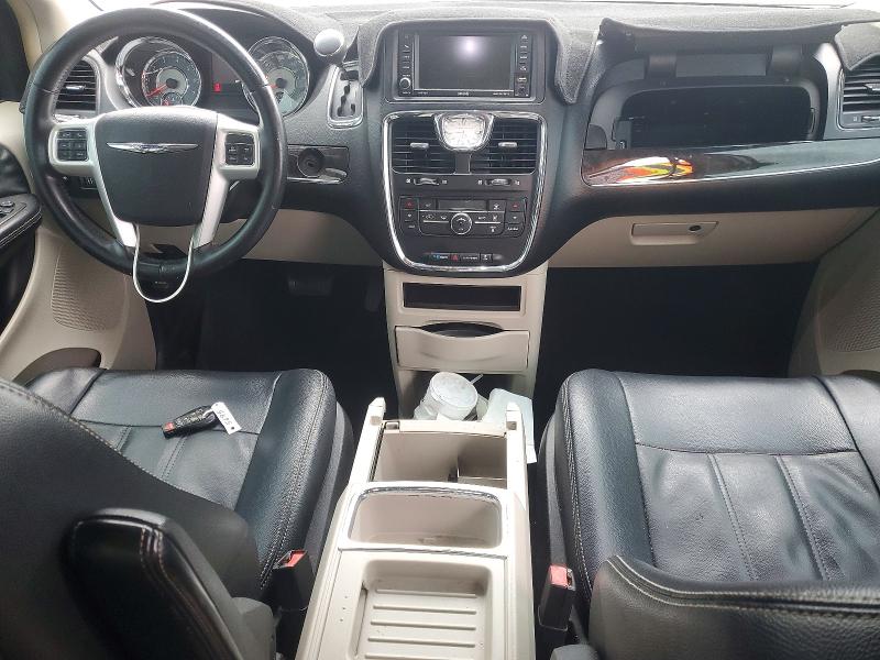 52383116 :رقم المزاد ، 2C4RC1BG8GR231680 vin ، 2016 Chrysler Town & Country مزاد بيع