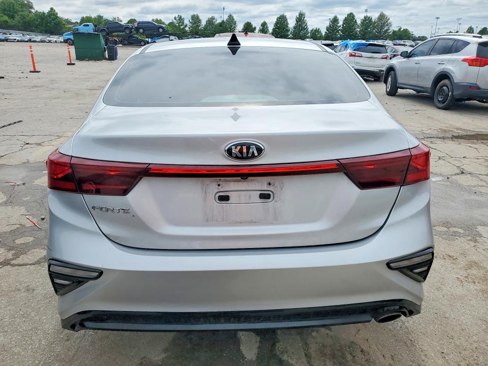 2020 Kia Forte მანქანა იყიდება აუქციონზე, vin: 3KPF24ADXLE187773, აუქციონის ნომერი: 54195086