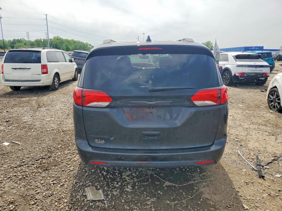 54988276 :رقم المزاد ، 2C4RC1EG0JR351752 vin ، 2018 Chrysler Pacifica مزاد بيع