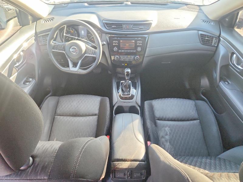 54610586 :رقم المزاد ، KNMAT2MVXHP587811 vin ، 2017 Nissan Rogue مزاد بيع