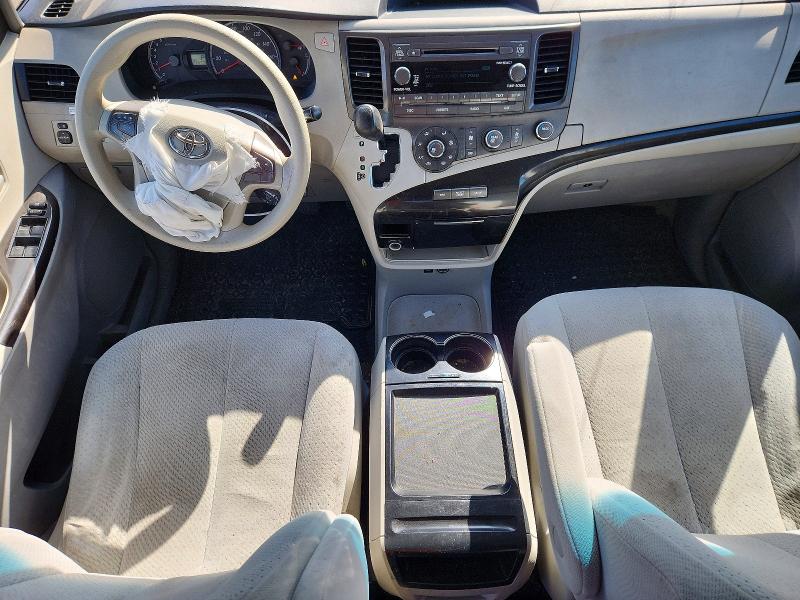 52764816 :رقم المزاد ، 5TDKK3DC5BS137122 vin ، 2011 Toyota Sienna مزاد بيع