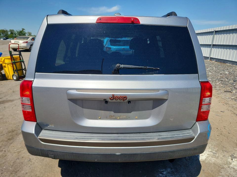 52297086 :رقم المزاد ، 1C4NJPBB4GD732029 vin ، 2016 Jeep Patriot مزاد بيع